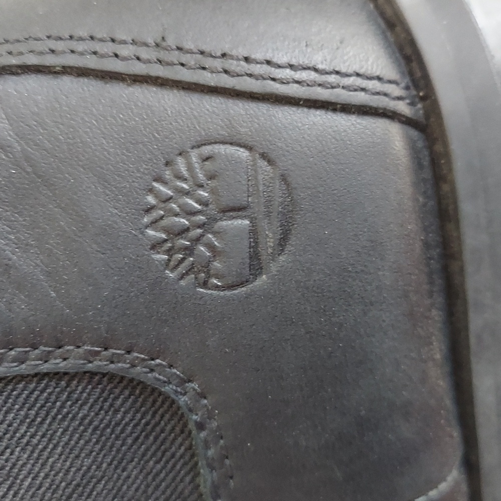 Timberland Chelsea Boots, Size 8, Black Leather, 1" Heel, Round Toe, Style A2JGG - Picture 10 of 10